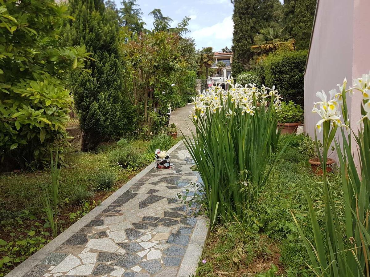 Apartments Ella Rovinj Exterior photo