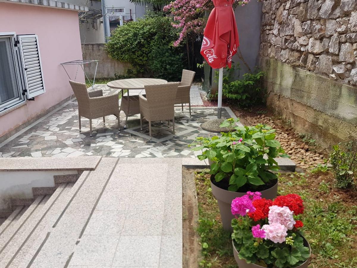 Apartments Ella Rovinj Exterior photo