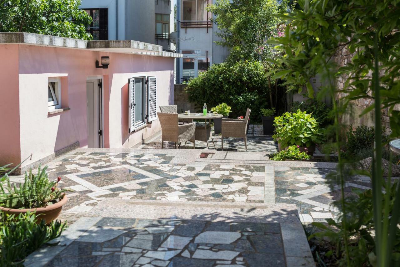 Apartments Ella Rovinj Exterior photo